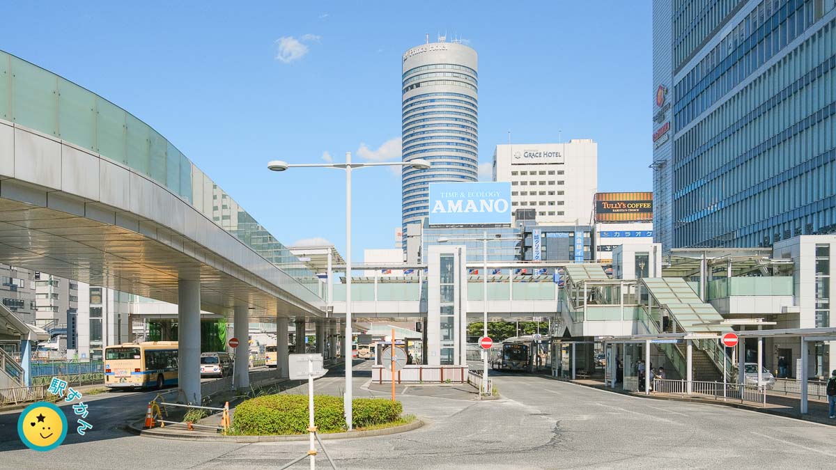 新横浜駅バスロータリー
