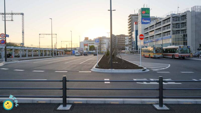 鶴川駅ロータリータクシー乗り場