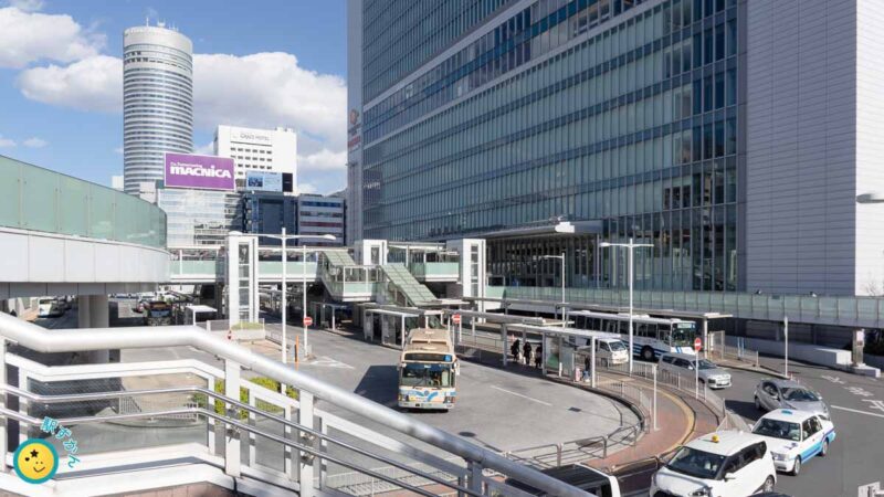 新横浜駅バスロータリー