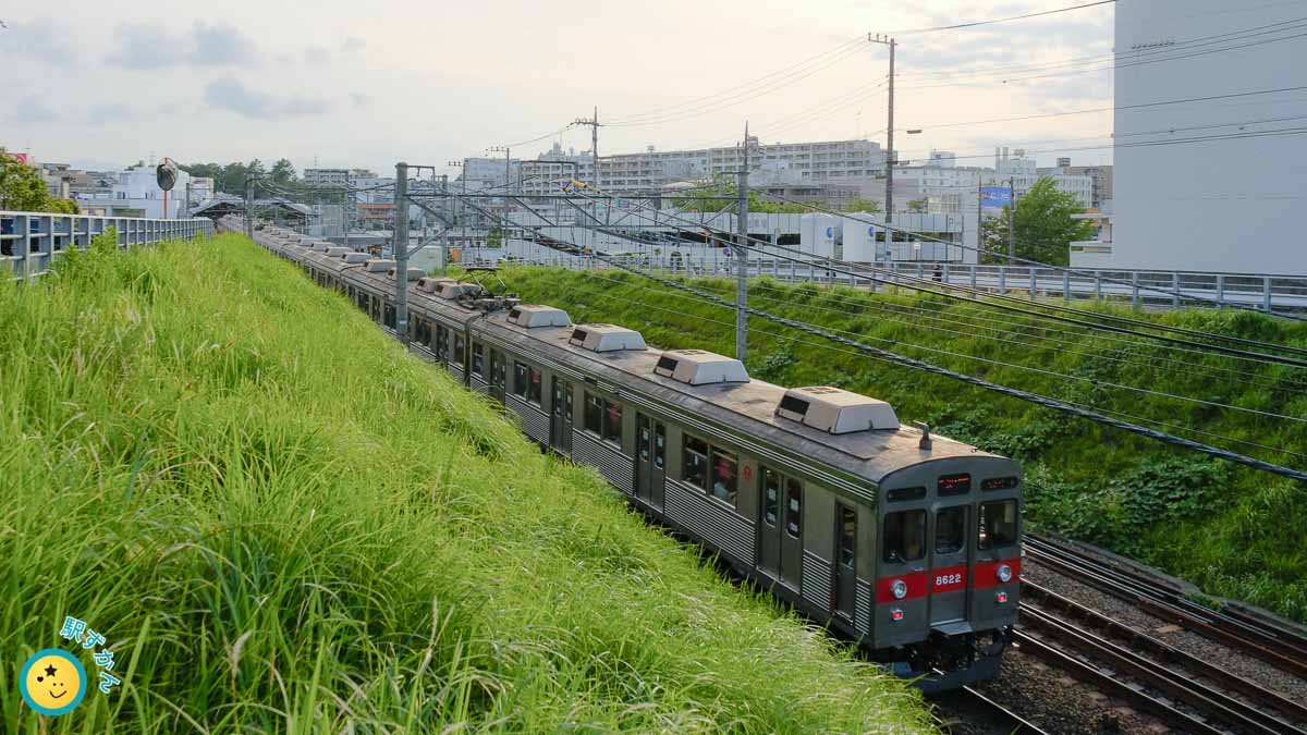 田園都市線8500系車両