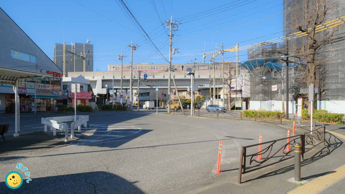 京王稲田堤駅バスロータリー