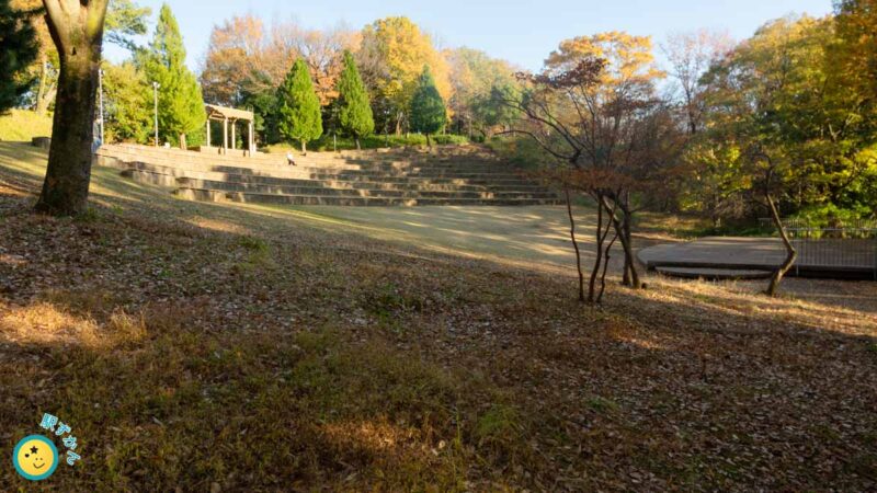 都筑中央公園ステージ広場