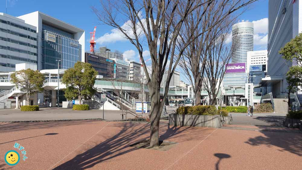 新横浜駅バスロータリー