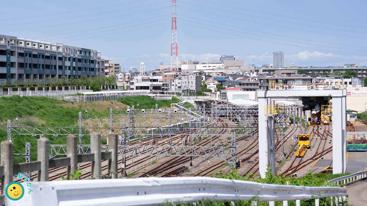 田園都市線 梶が谷駅と梶が谷車庫や留置線