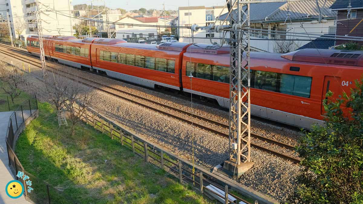 小田急ロマンスカーGSEの側面