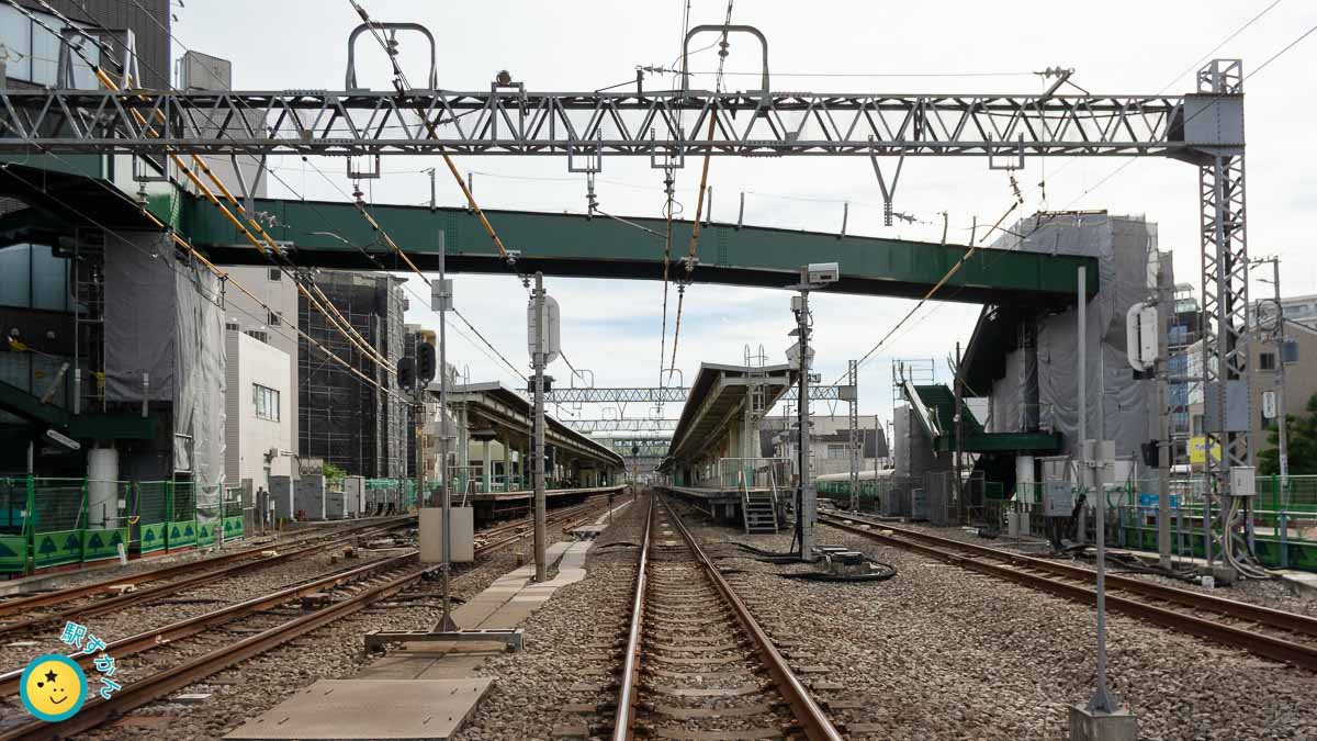 向ヶ丘遊園駅ホーム 町田方面