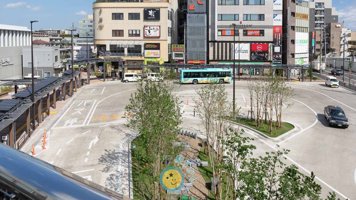 登戸駅前ロータリー・のぼりっとガーデン