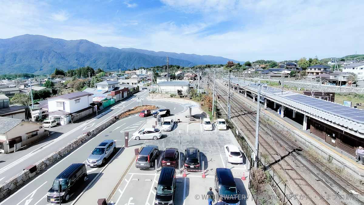 JR小淵沢駅の展望台より松本方面