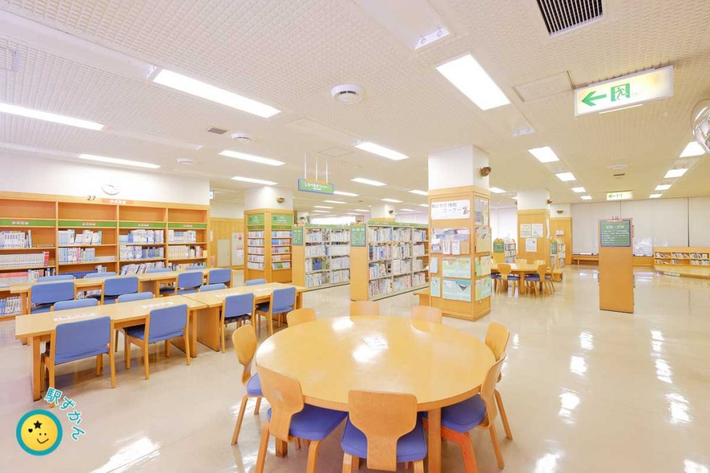 山内図書館こどものコーナー